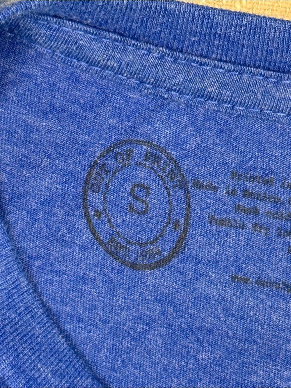 Out of Print The Great Gatsby F. Scott Fitzgerald Blue Graphic T-Shirt size S - Picture 3 of 4